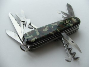 huntsman-sak-with-opened-tools-dscf2281 раскрытый Huntsman