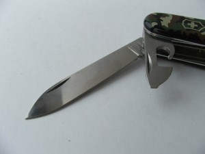 officier-suisse-blade-dscf2280 клинок