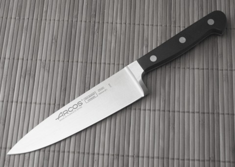 kitchen-knife-Arcos-2550-dsc_0661-480x342.jpg