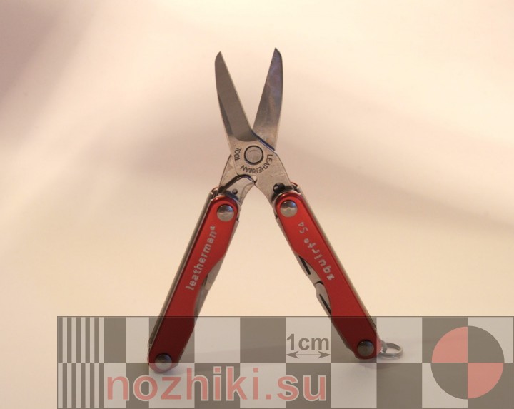 multitool Leatherman Squirt S4 red
