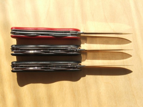 Victroinox-Forester-Rucksack-SAK-knives-dscf2272-480x360.jpg
