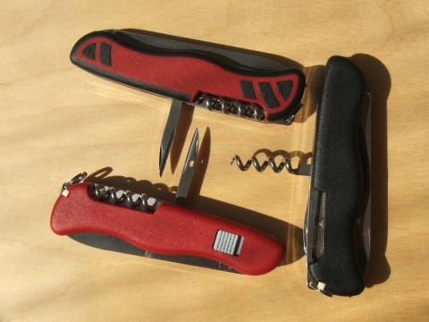 Victroinox-Forester-Rucksack-SAK-knives-dscf2276-480x360.jpg
