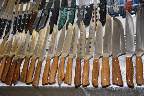 разнообразные поварские ножи